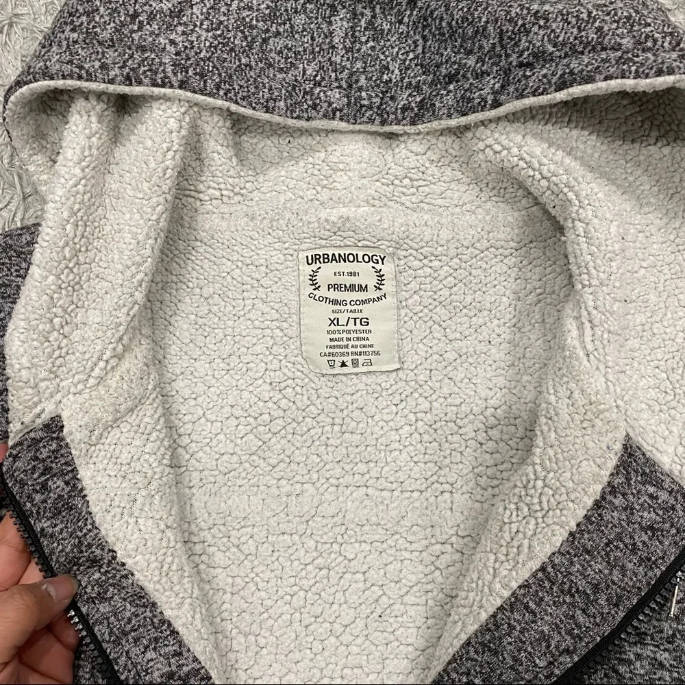 Sweater - Picture 5 of 5